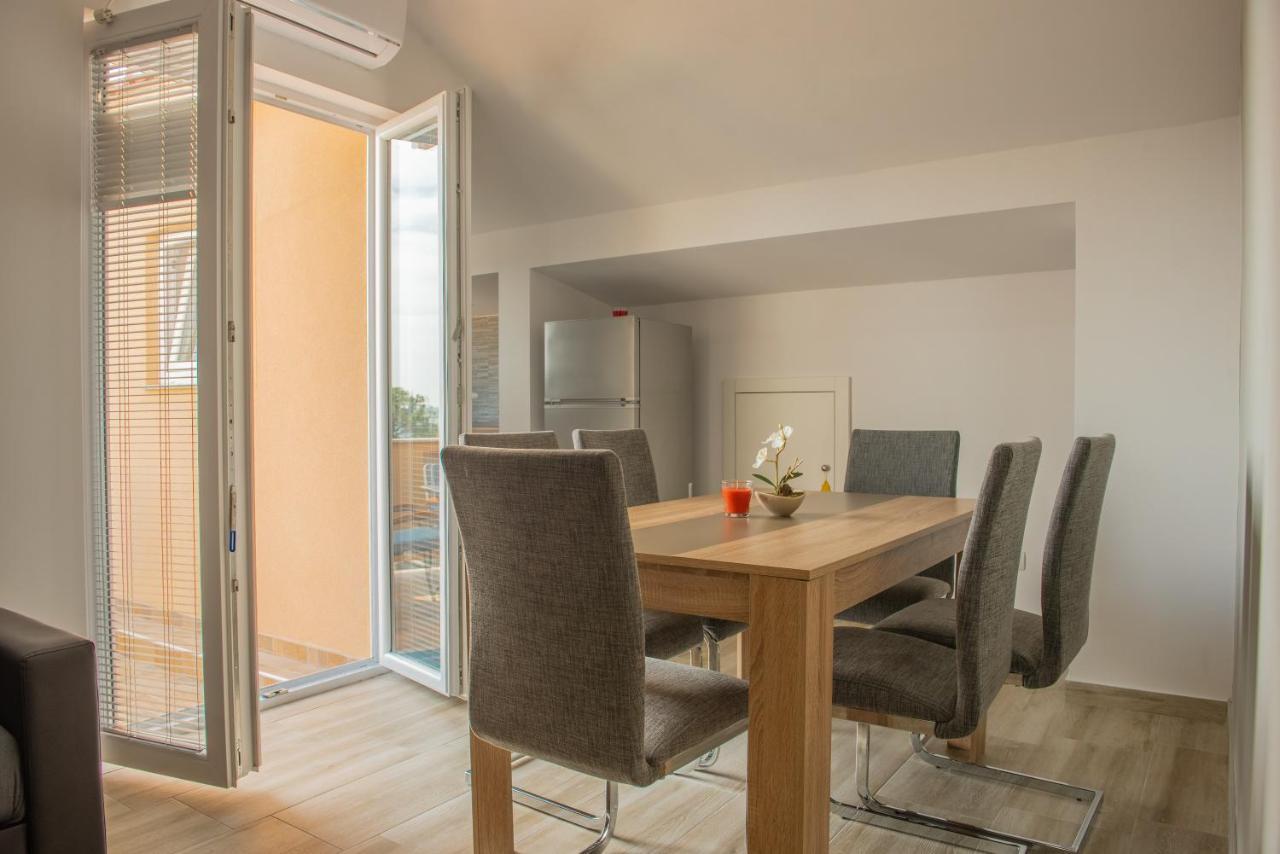 Apartman Eva Vrsi Exterior photo