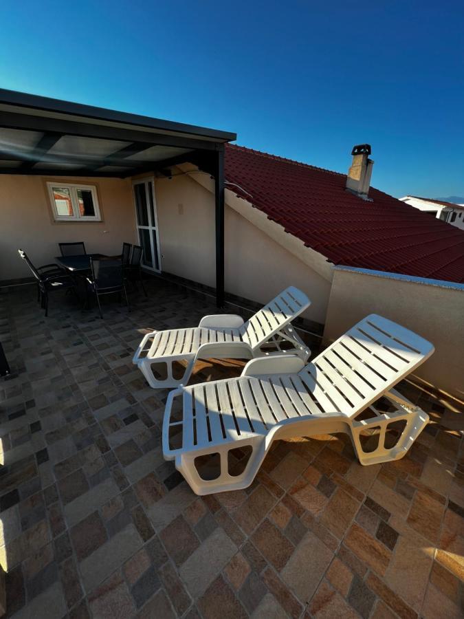 Apartman Eva Vrsi Exterior photo